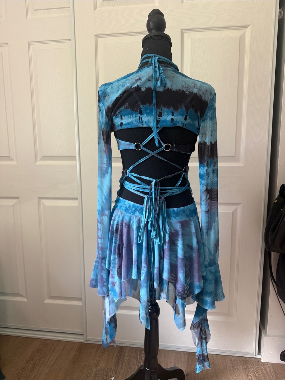 3 piece watermarbled blue and purple festival butterfly rave fairy skirt set - Picture 2 of 3